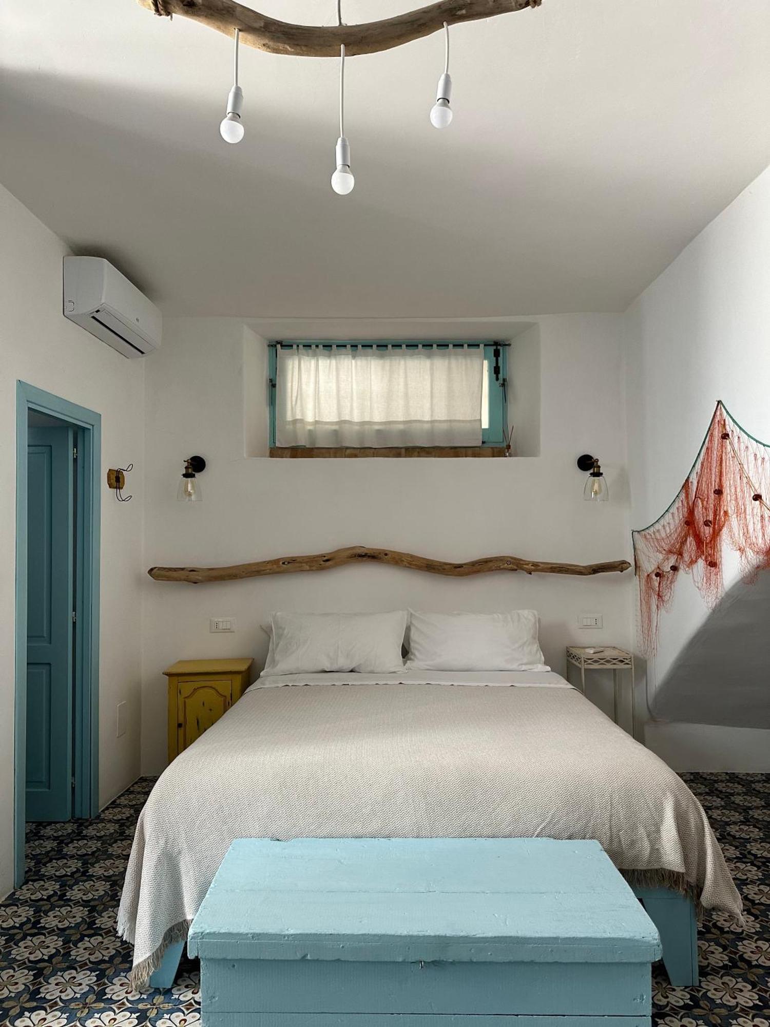 Antica Dimora Santa Marina Salina Bed & Breakfast Exterior photo